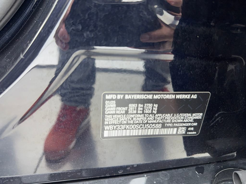 Used 2025 BMW i5 eDrive40i w/ Executive Package image 53