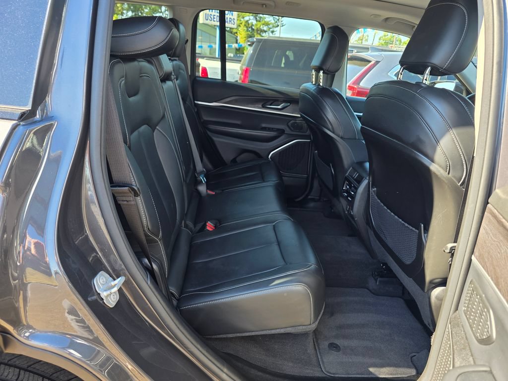 Used 2022 Jeep Grand Cherokee Limited AWD/4WD image 24