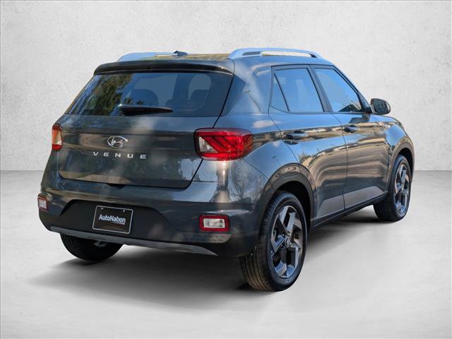 New 2026 Hyundai Venue SEL FWD image 2