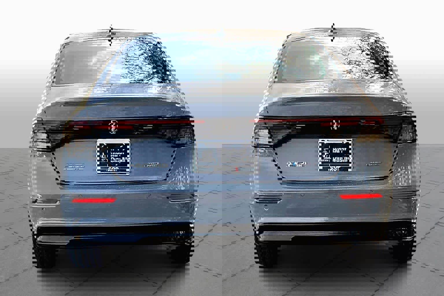 Used 2024 Honda Accord EX-L image 5