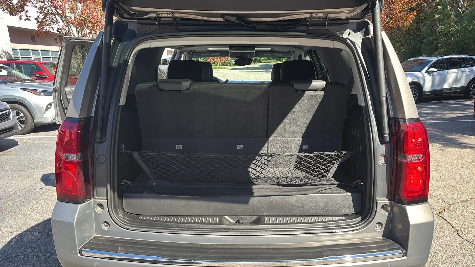 Used 2018 Chevrolet Tahoe Premier image 25