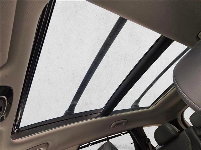 Used 2022 Hyundai Santa Fe SEL w/ Convenience + Premium Package image 14