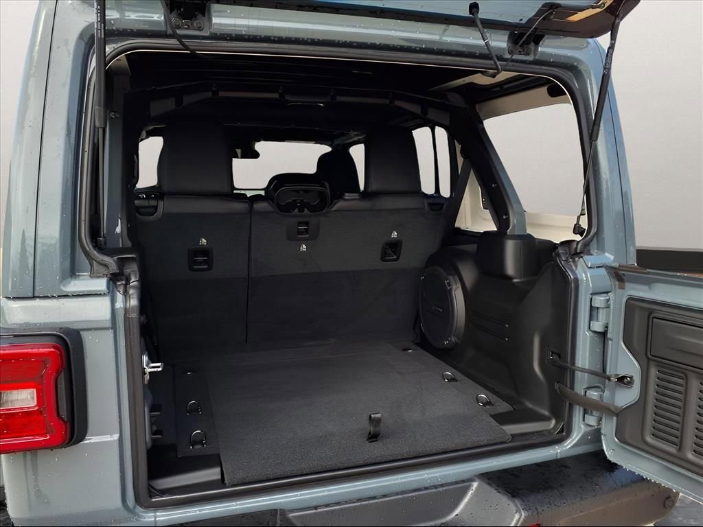 New 2025 Jeep Wrangler Unlimited Rubicon 392 image 15