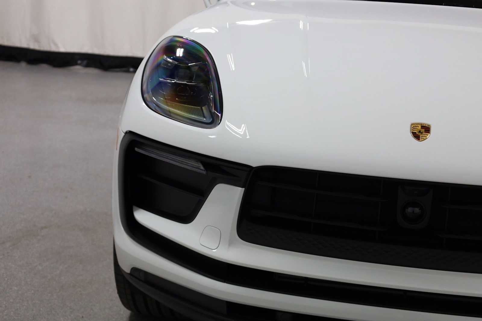 New 2026 Porsche Macan image 15