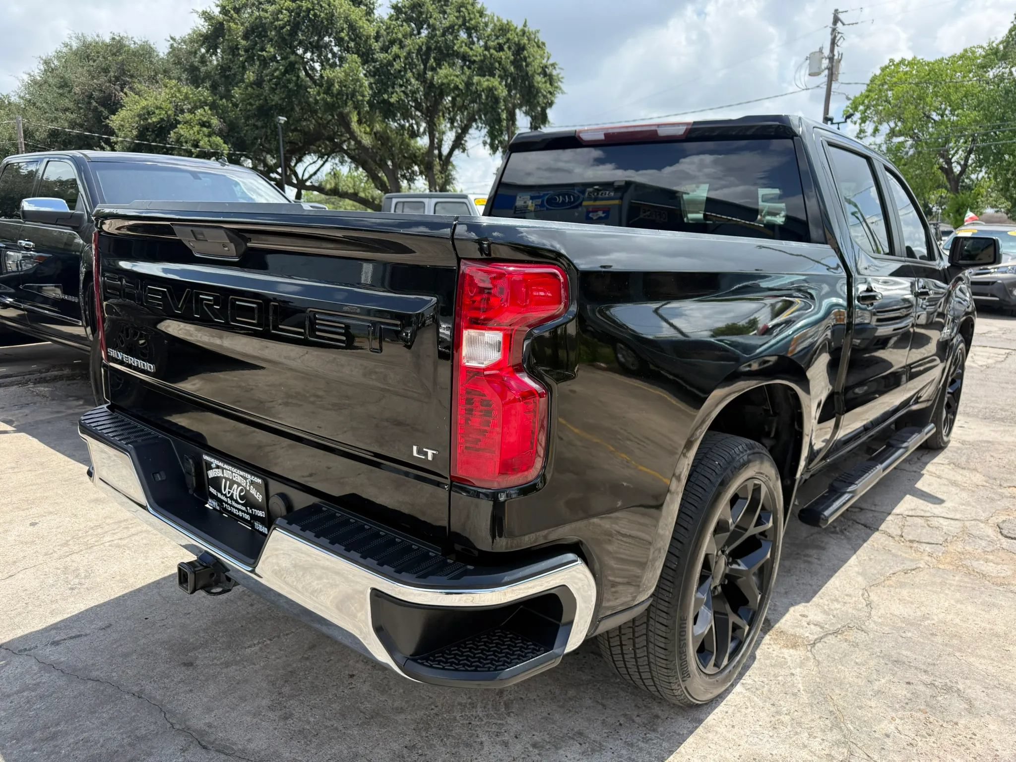 Used 2021 Chevrolet Silverado 1500 LT RWD image 5