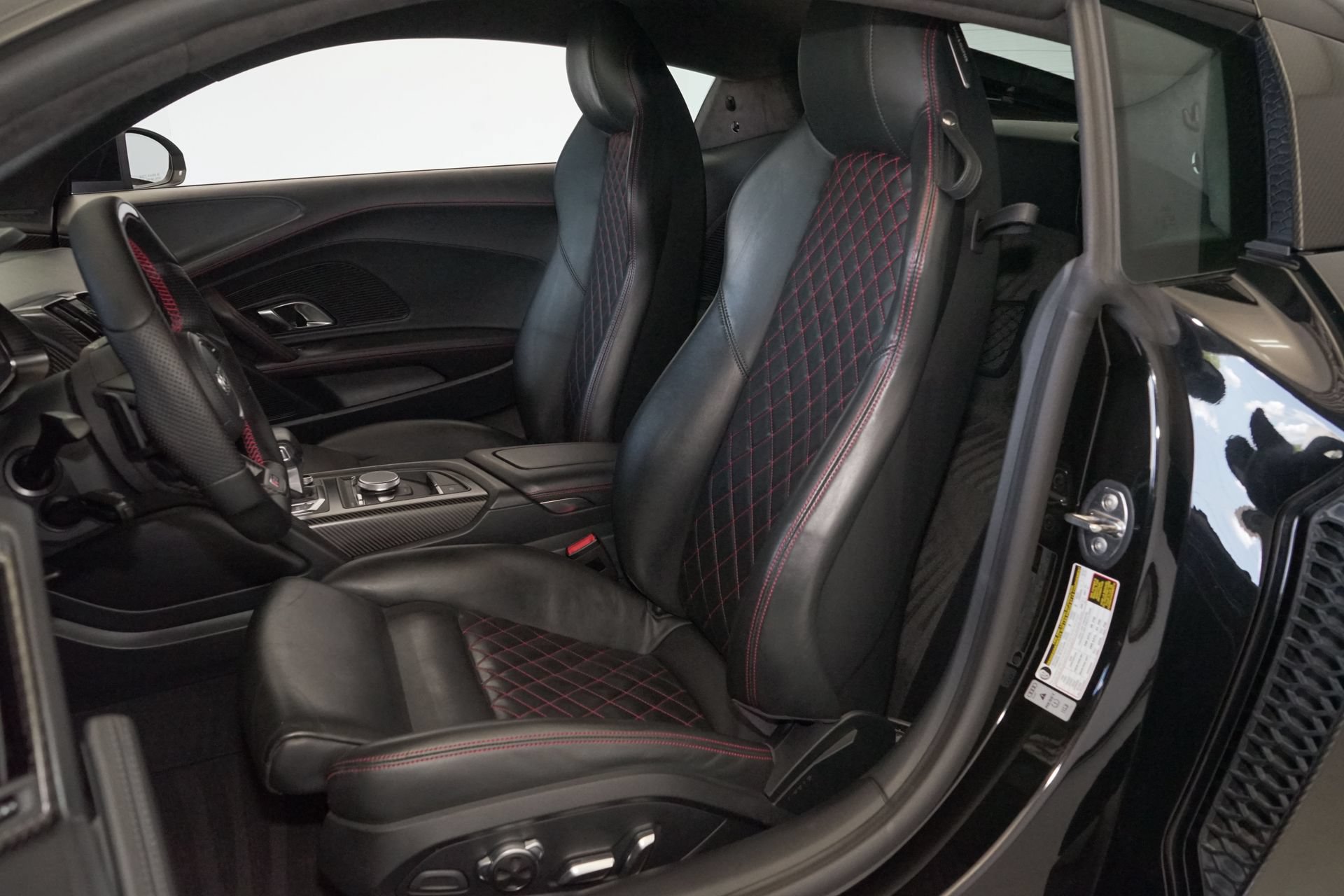 Used 2017 Audi R8 V10 AWD/4WD image 9