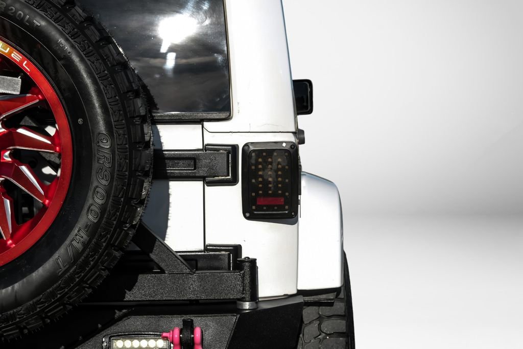 Used 2015 Jeep Wrangler Unlimited Sahara w/ Quick Order Package 24X image 46