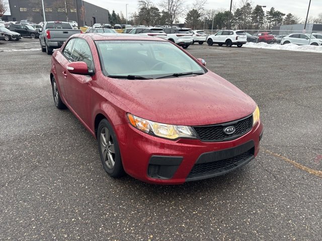 Used 2010 Kia Forte Koup EX image 2