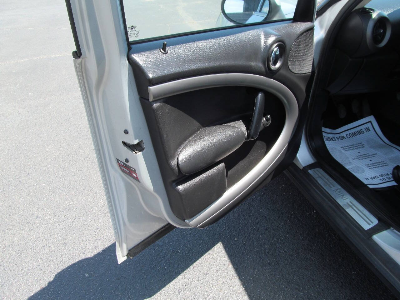 Used 2011 MINI Cooper Countryman FWD image 7