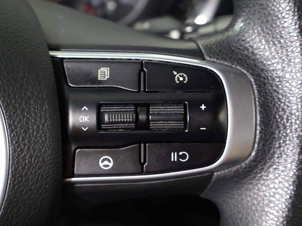 Used 2021 Kia K5 LX FWD image 37