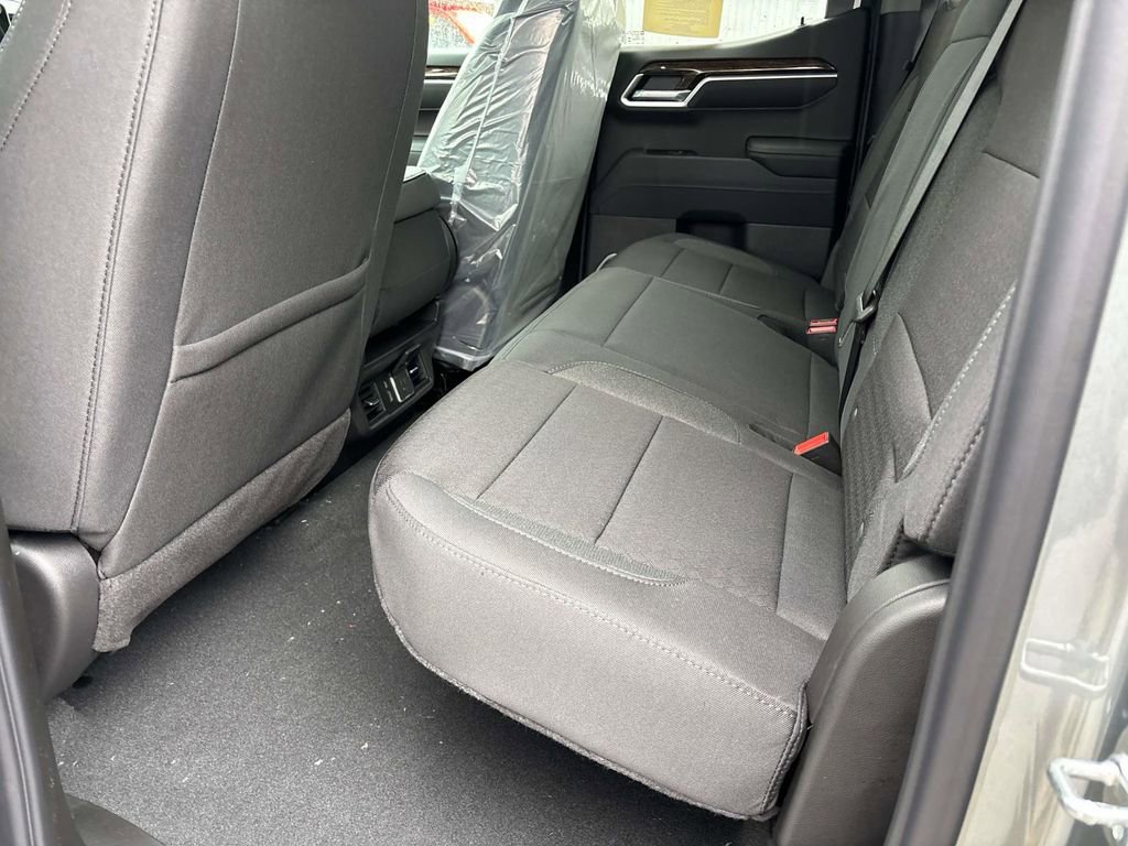 New 2026 GMC Sierra 1500 Elevation image 6