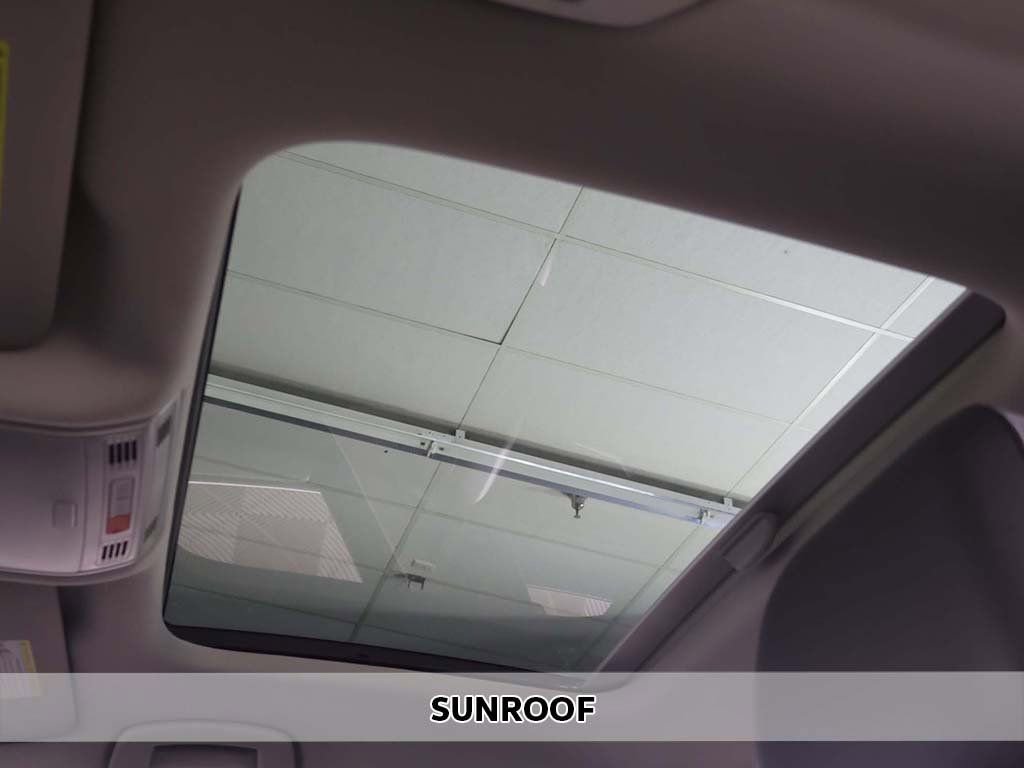 Used 2019 Volkswagen Jetta SEL Premium image 4