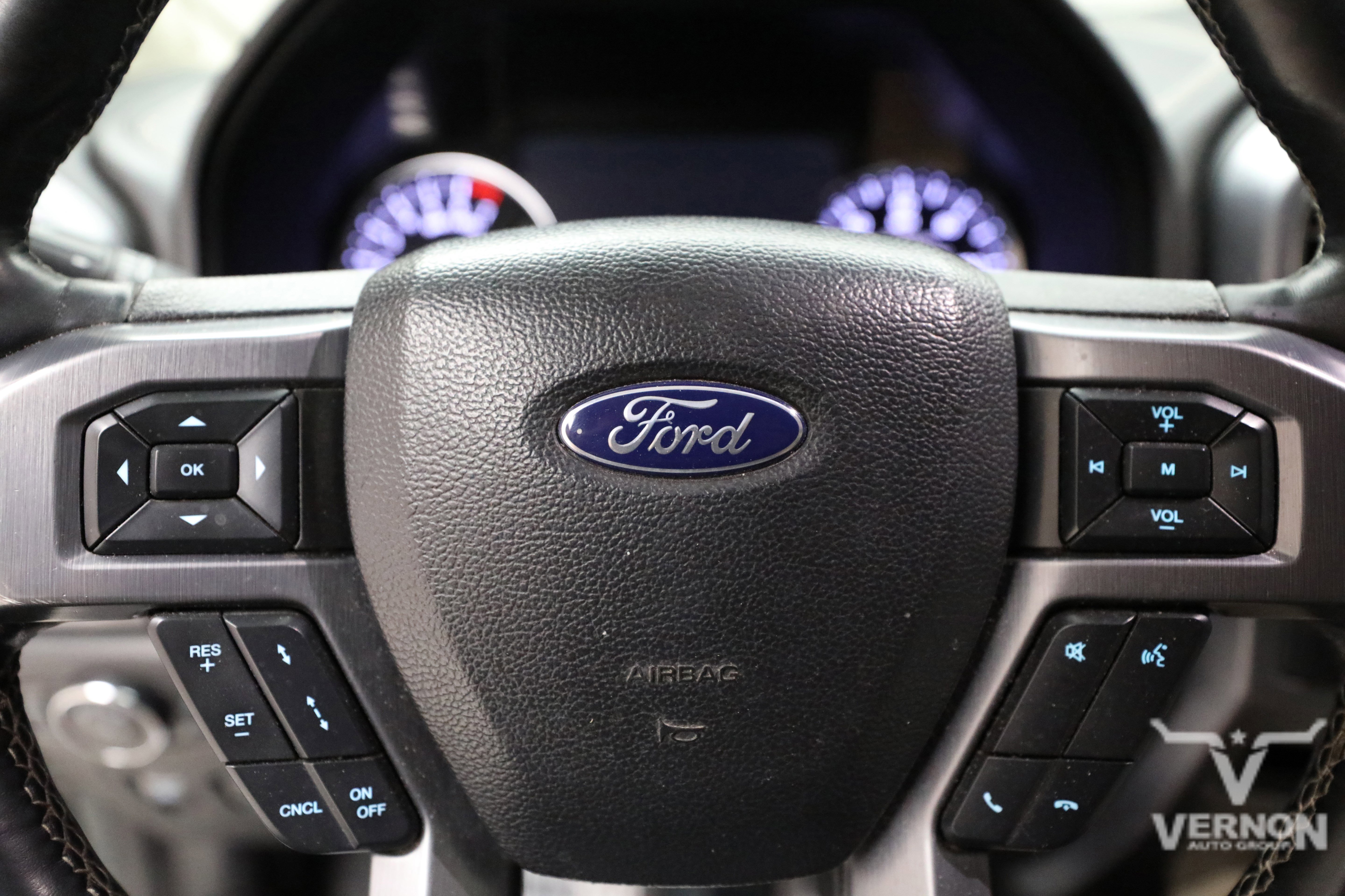 Used 2019 Ford Expedition Platinum image 24