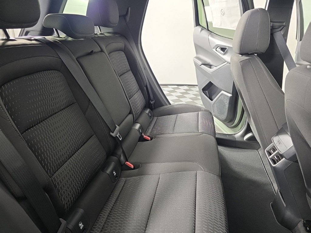New 2026 Chevrolet Equinox LT image 33