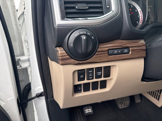 Used 2018 Nissan Titan SL w/ Chrome Package image 18