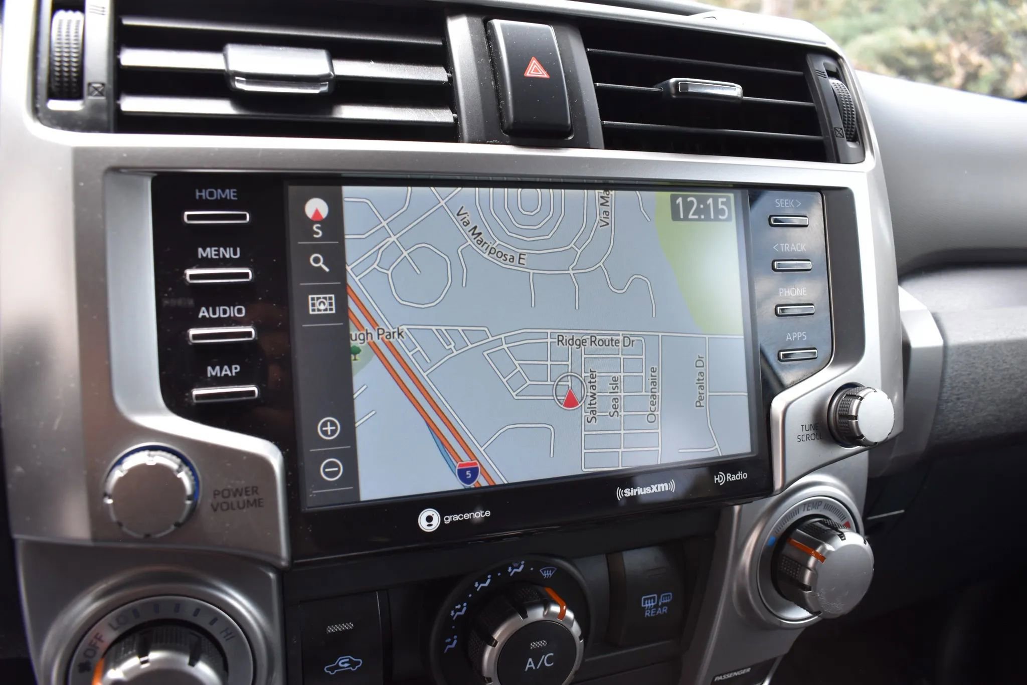 Used 2020 Toyota 4Runner SR5 Premium AWD/4WD image 15