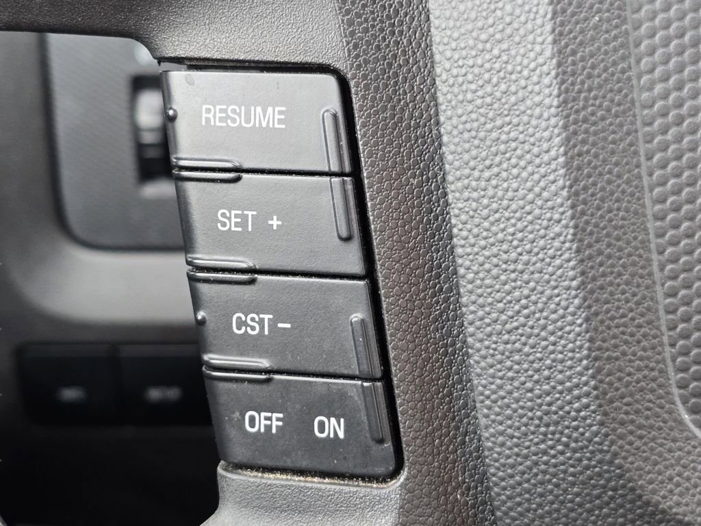 Used 2008 Ford Escape Limited image 12