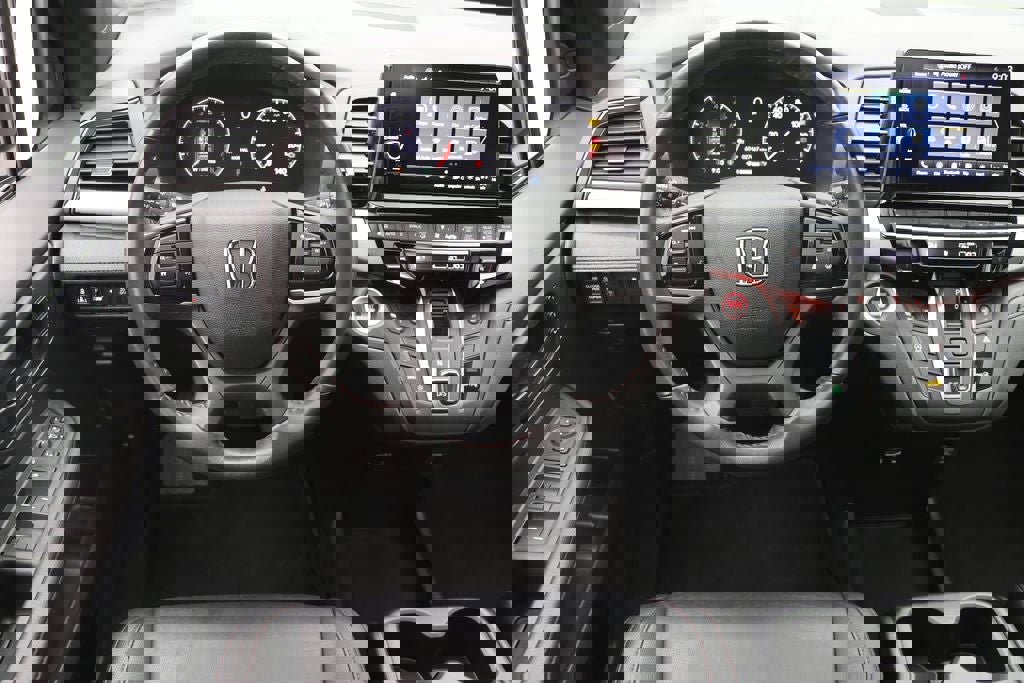 Used 2025 Honda Odyssey Sport-L image 12