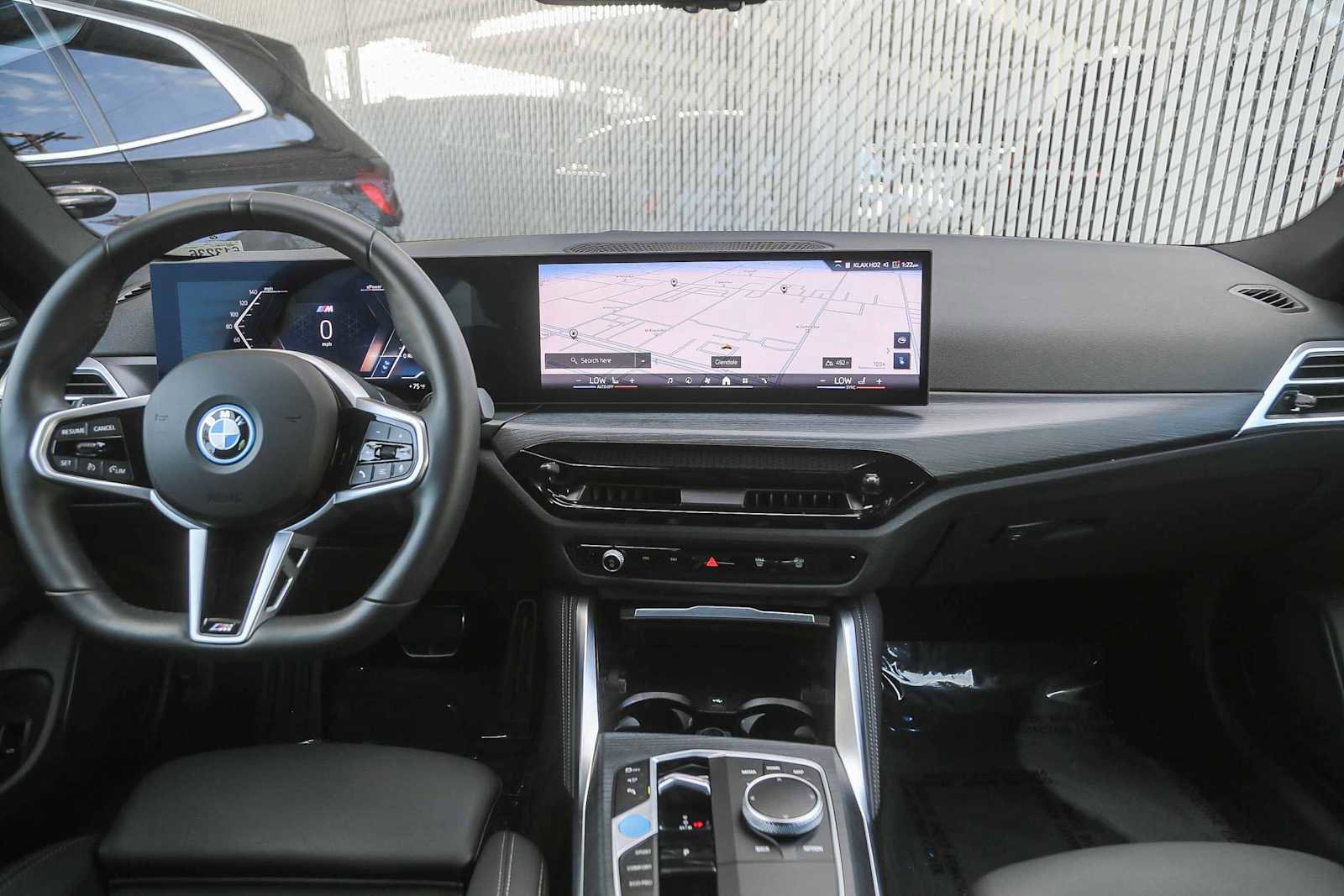 Used 2025 BMW i4 eDrive40 w/ M Sport Package image 9