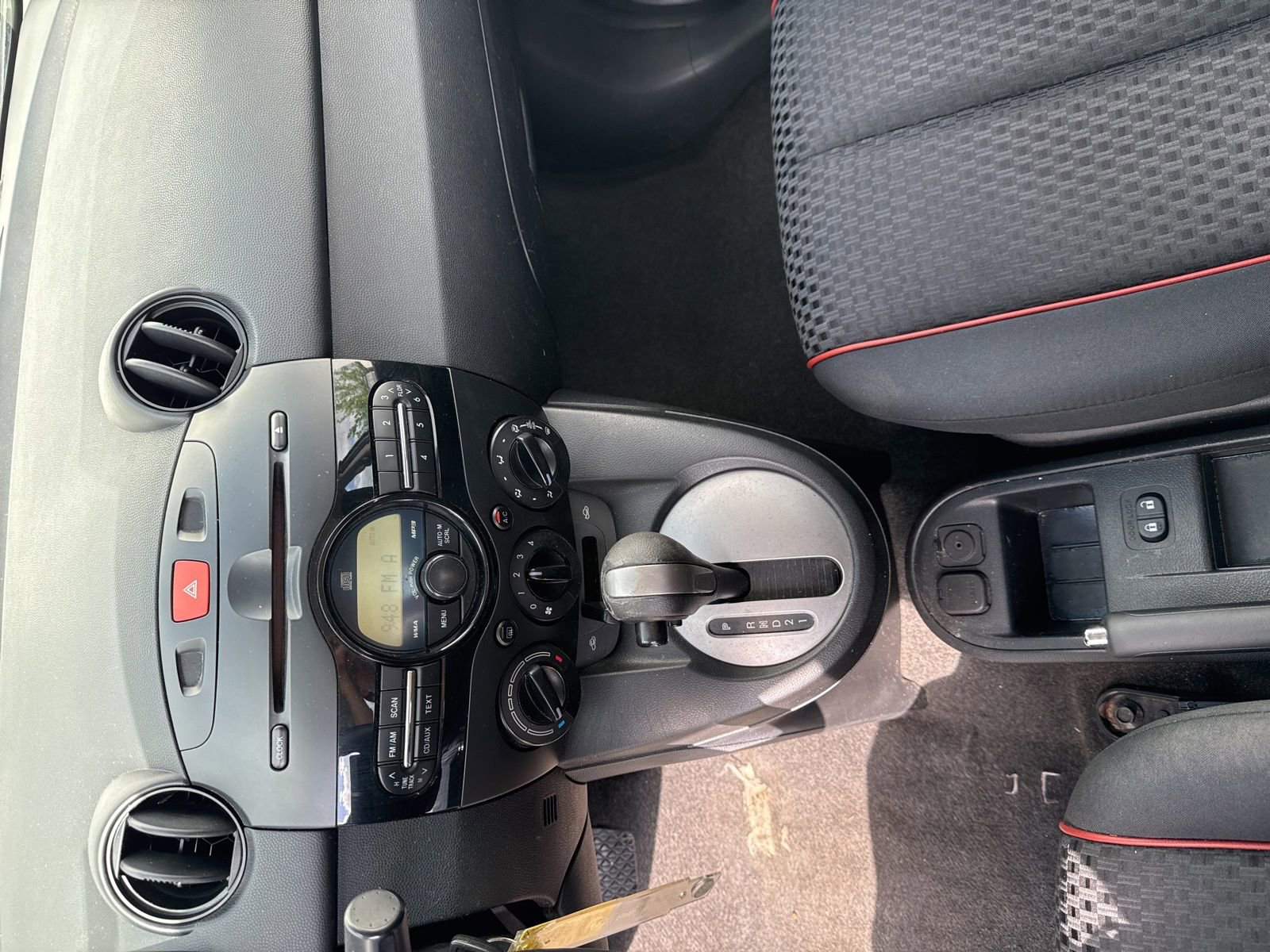 Used 2011 MAZDA MAZDA2 Touring FWD image 23
