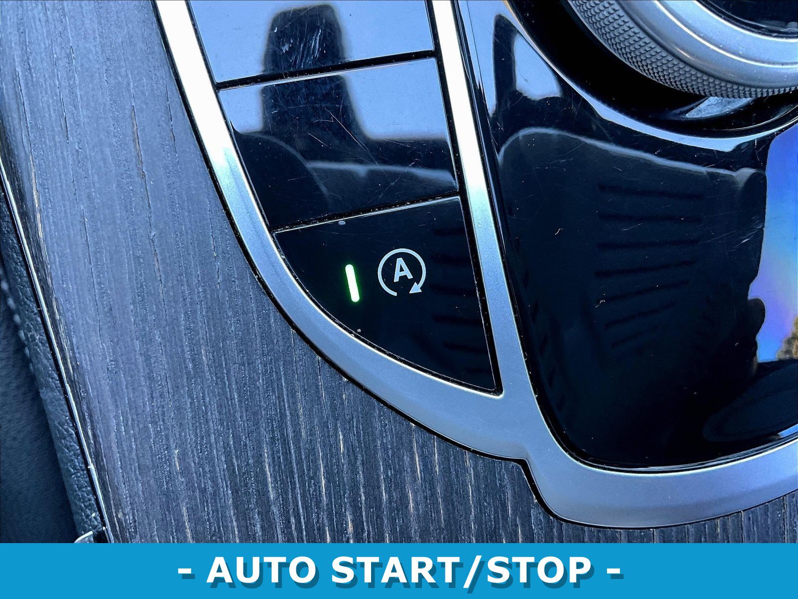 Used 2019 Mercedes-Benz C 300 4MATIC Sedan image 14