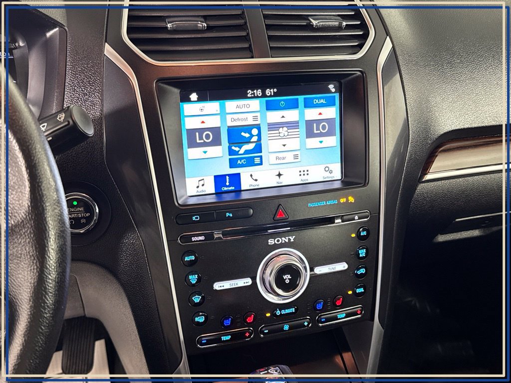 Used 2017 Ford Explorer Limited AWD/4WD image 23