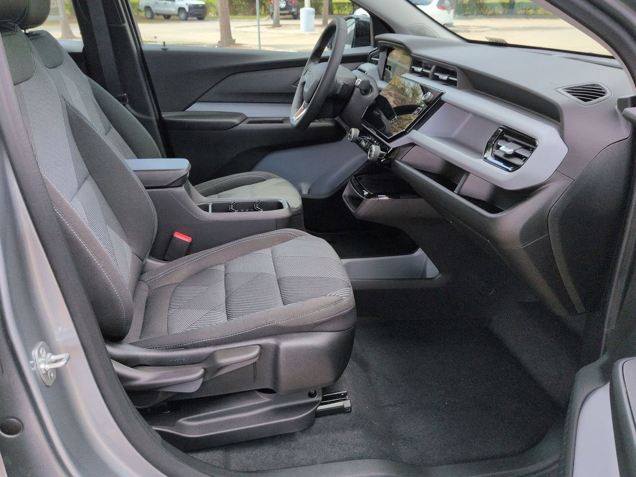 New 2027 Chevrolet Bolt LT image 24