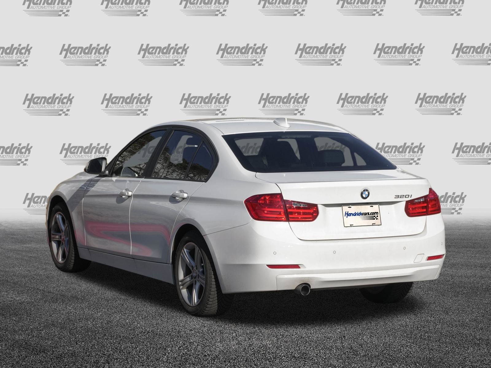 Used 2014 BMW 320i Sedan image 7