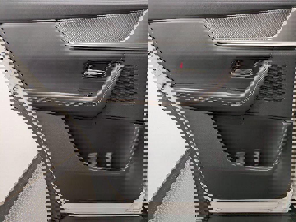 Certified 2024 MAZDA CX-90 Plug-In Hybrid w/ Premium Pkg image 21