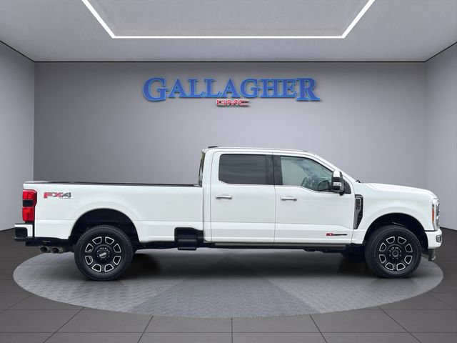 Used 2023 Ford F350 Platinum AWD/4WD image 2