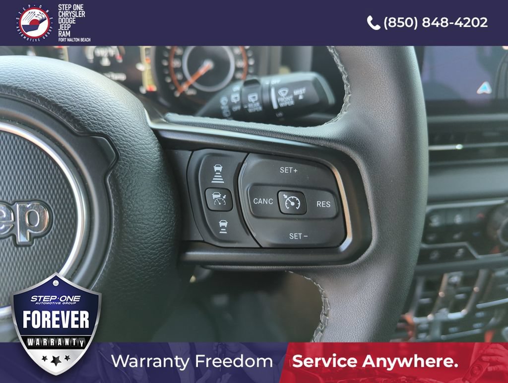 Used 2025 Jeep Wrangler Unlimited Rubicon w/ Convenience Group AWD/4WD image 22