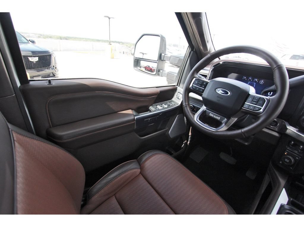Used 2025 Ford F250 King Ranch AWD/4WD image 8