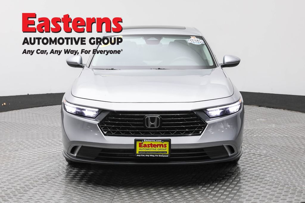 Used 2024 Honda Accord EX image 2