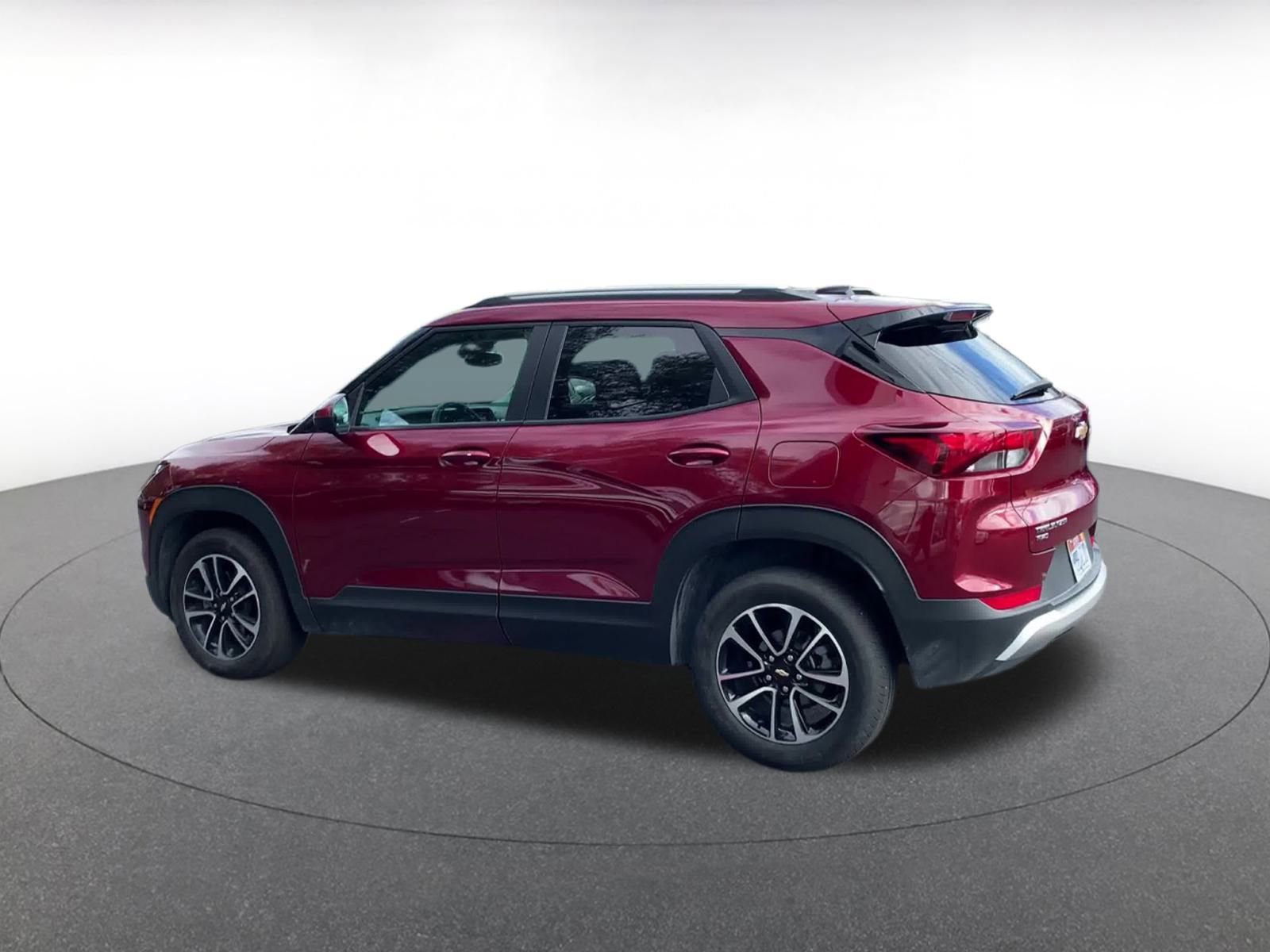 Used 2025 Chevrolet TrailBlazer LT image 10