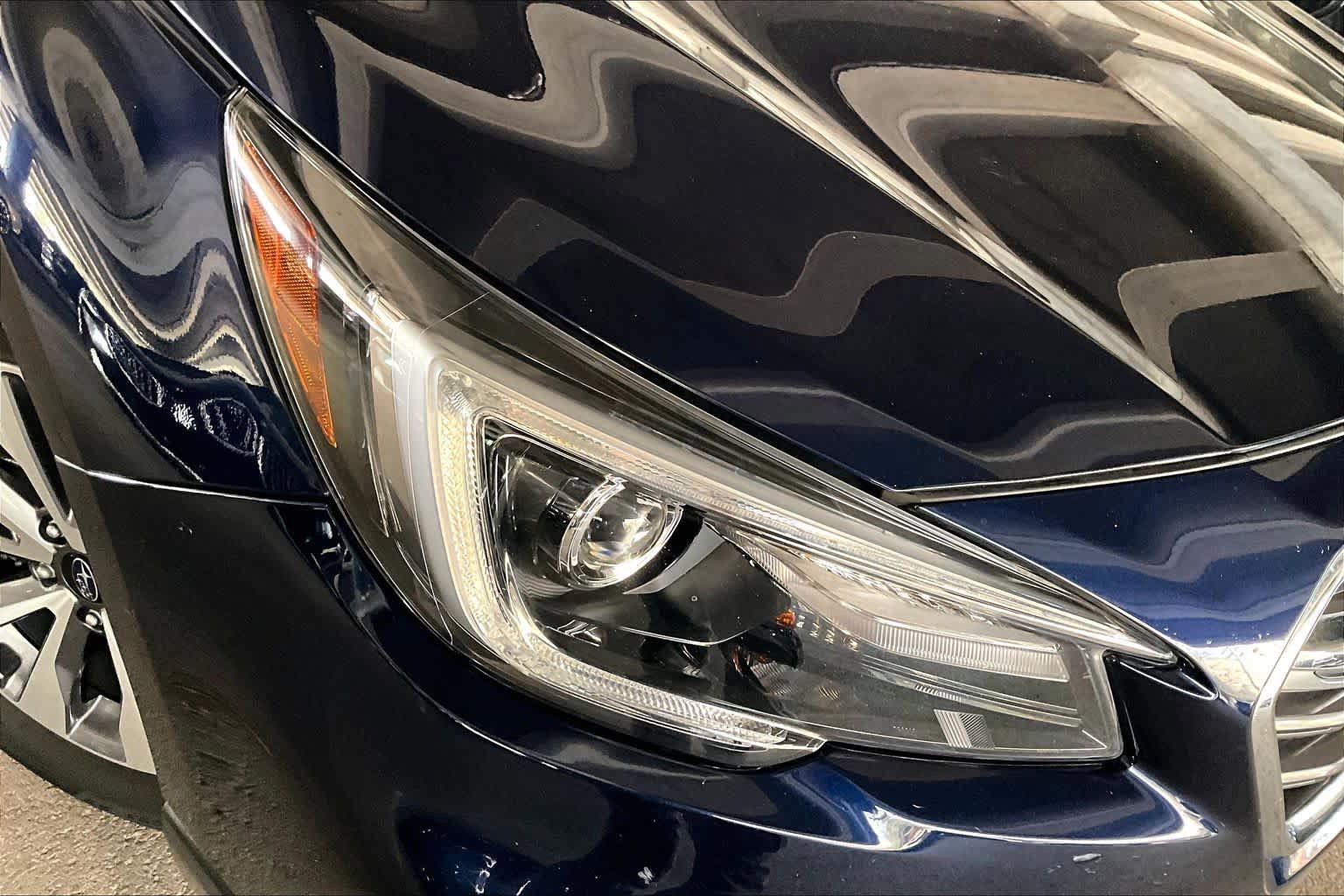 Used 2018 Subaru Outback 3.6R Touring AWD/4WD image 53