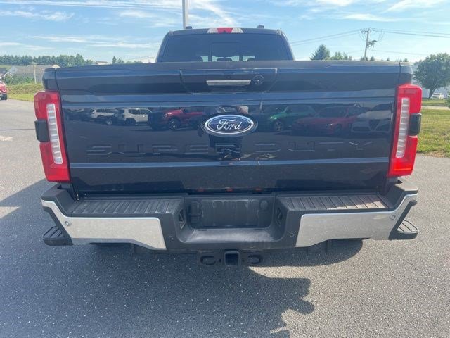 Used 2023 Ford F350 Lariat w/ Chrome Package AWD/4WD image 9