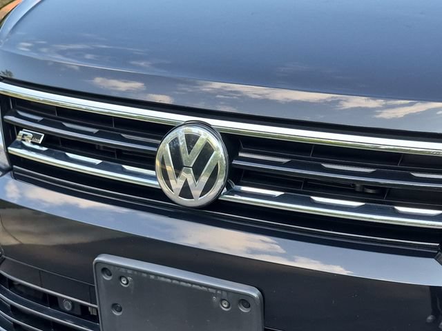 Used 2021 Volkswagen Tiguan SE R-Line AWD/4WD image 24