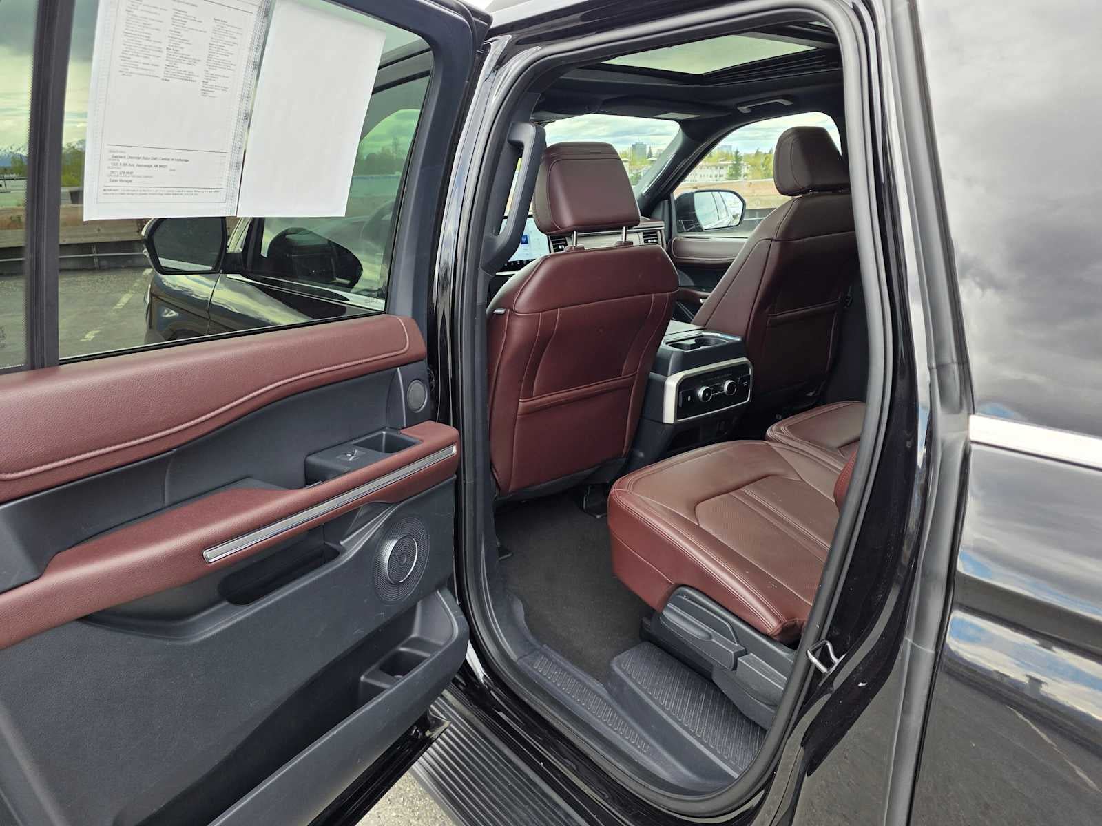 Used 2024 Ford Expedition Max Limited RWD image 15