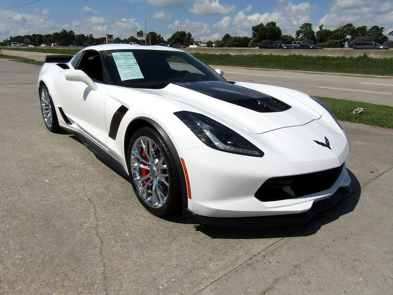 Used 2016 Chevrolet Corvette Z06 w/ 3LZ Preferred Equipment Group RWD image 3
