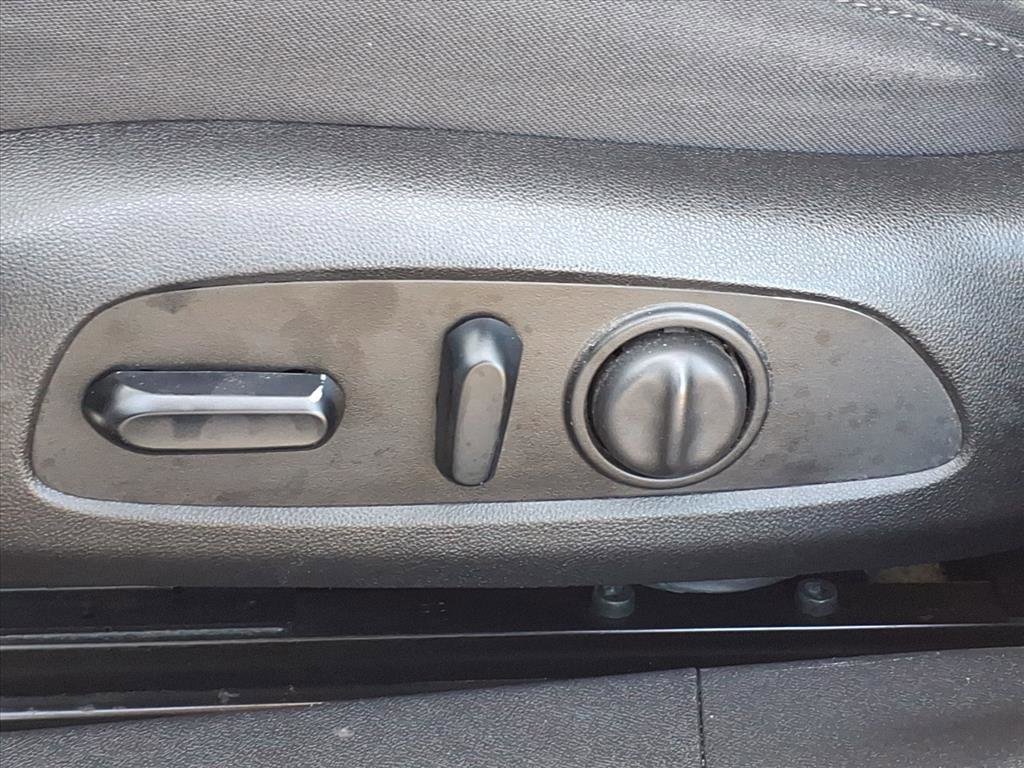 Used 2018 Chevrolet Malibu LT image 11