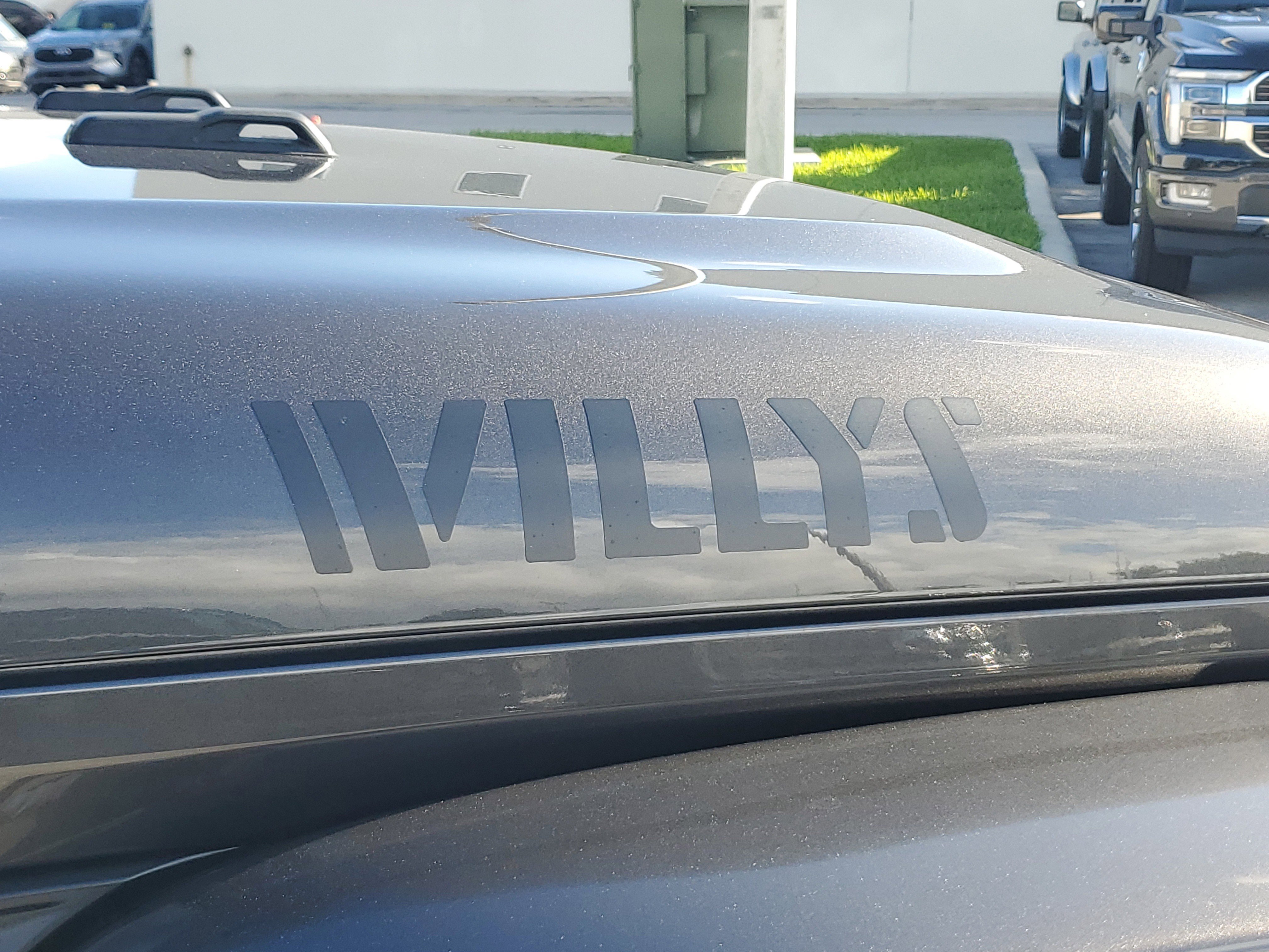 Used 2023 Jeep Gladiator Sport image 29