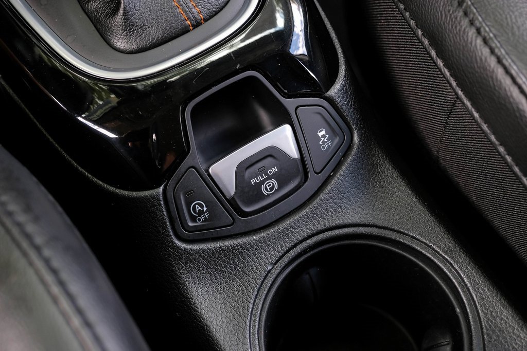 Used 2021 Jeep Compass Limited image 33