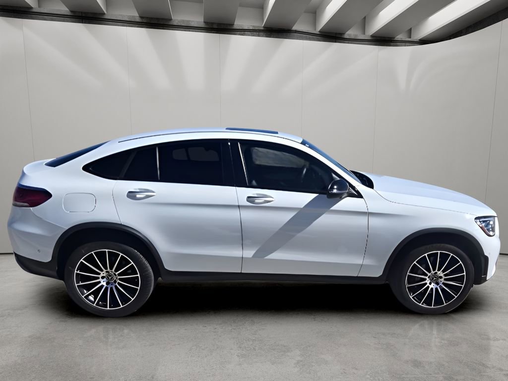 Used 2023 Mercedes-Benz GLC 300 4MATIC Coupe image 6