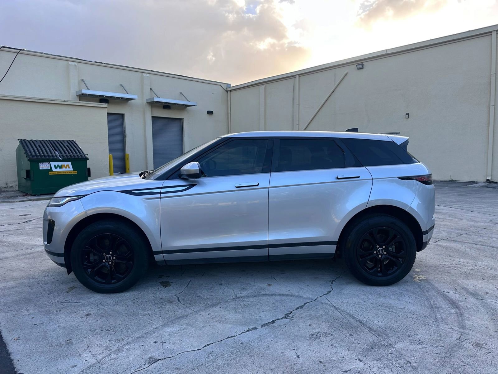Used 2020 Land Rover Range Rover Evoque S AWD/4WD image 8