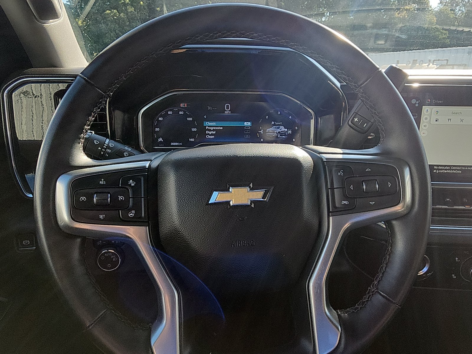 Used 2024 Chevrolet Silverado 1500 LT AWD/4WD image 15
