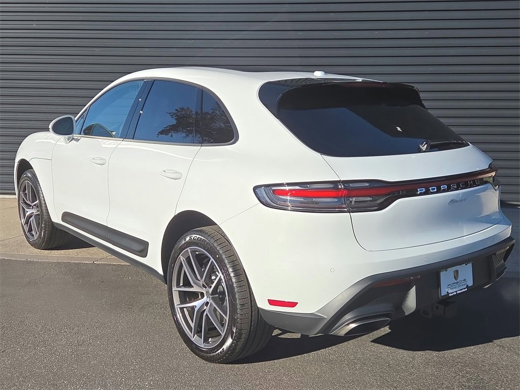 New 2026 Porsche Macan image 3