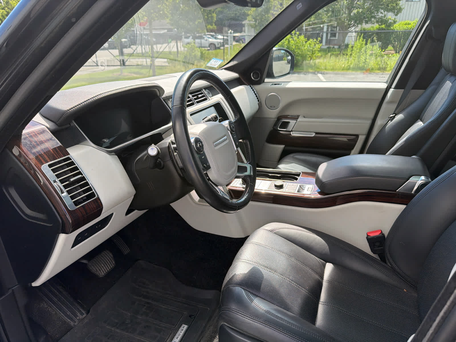 Used 2017 Land Rover Range Rover HSE AWD/4WD image 7