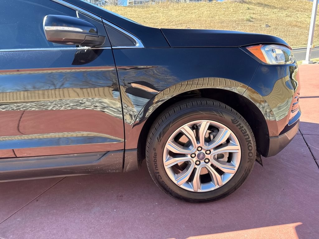 Used 2024 Ford Edge Titanium AWD/4WD image 33