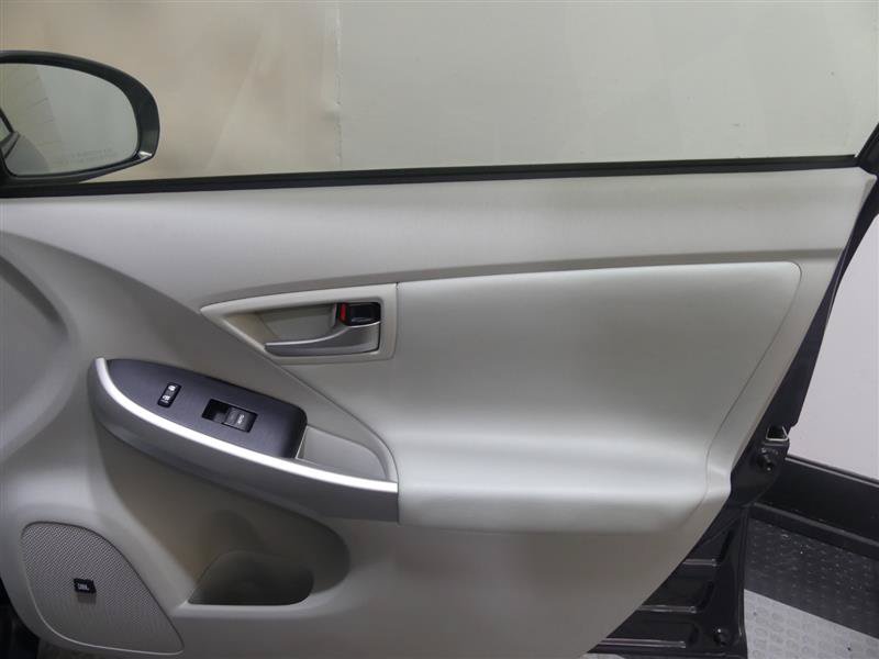 Used 2015 Toyota Prius Four FWD image 18