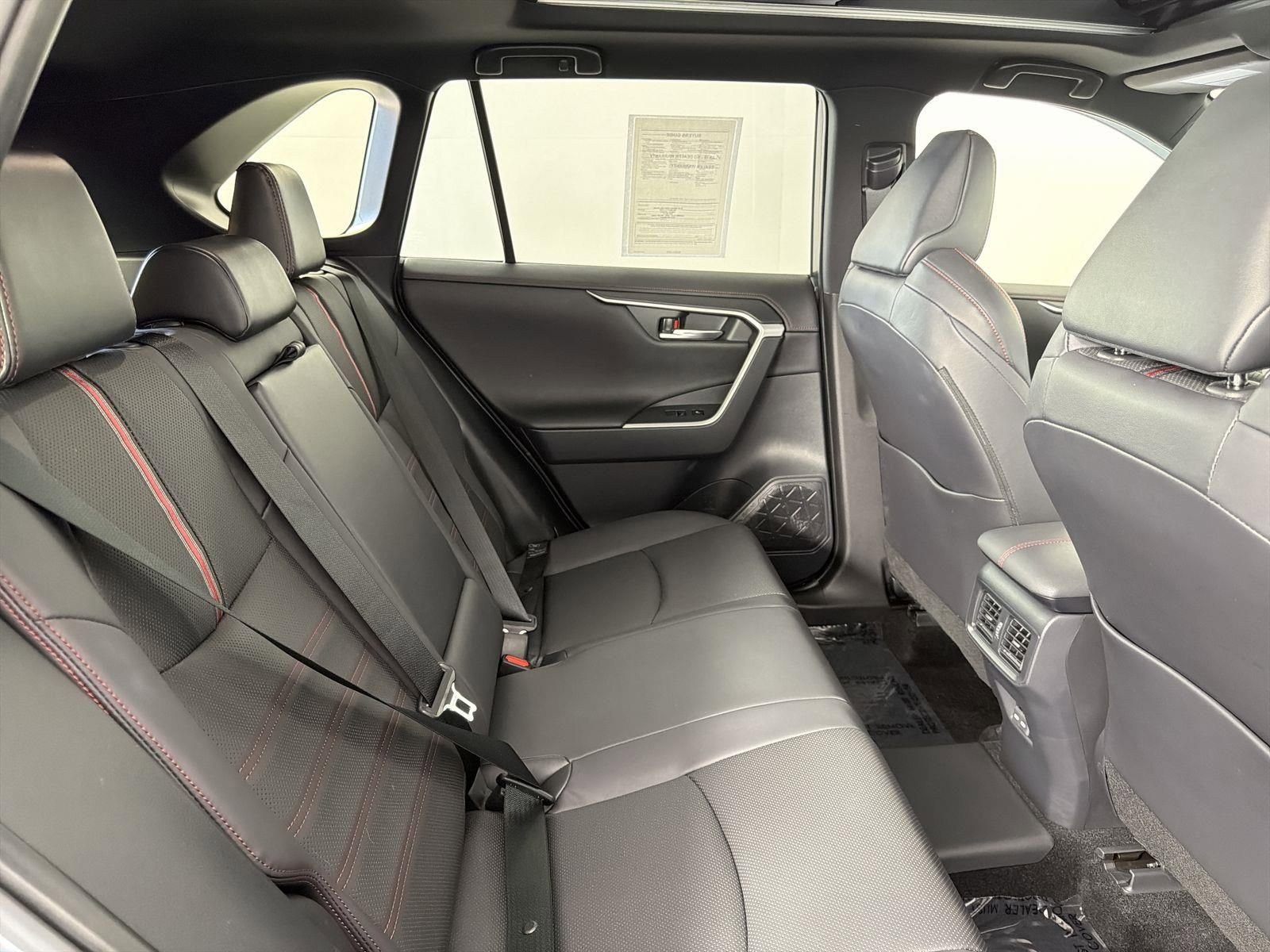 Used 2022 Toyota RAV4 XSE w/ Premium Package image 30